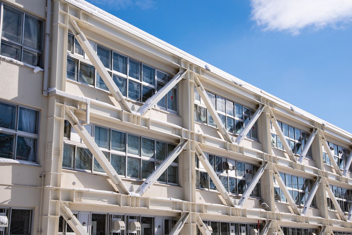 耐震補強工事が施された建物